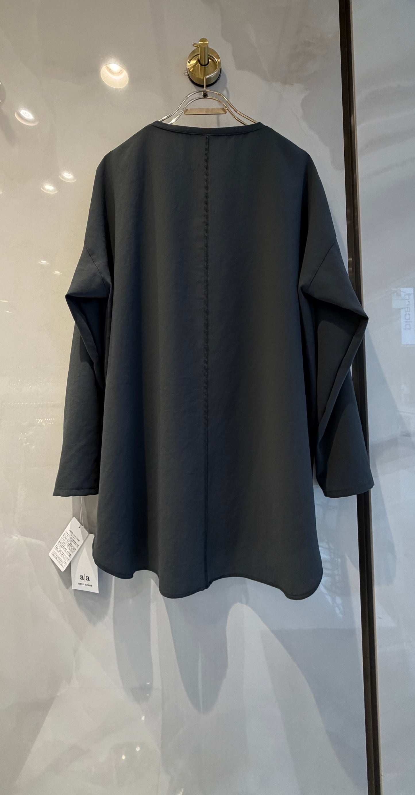 ［a/a］ノルディス生地ロングTシャツ