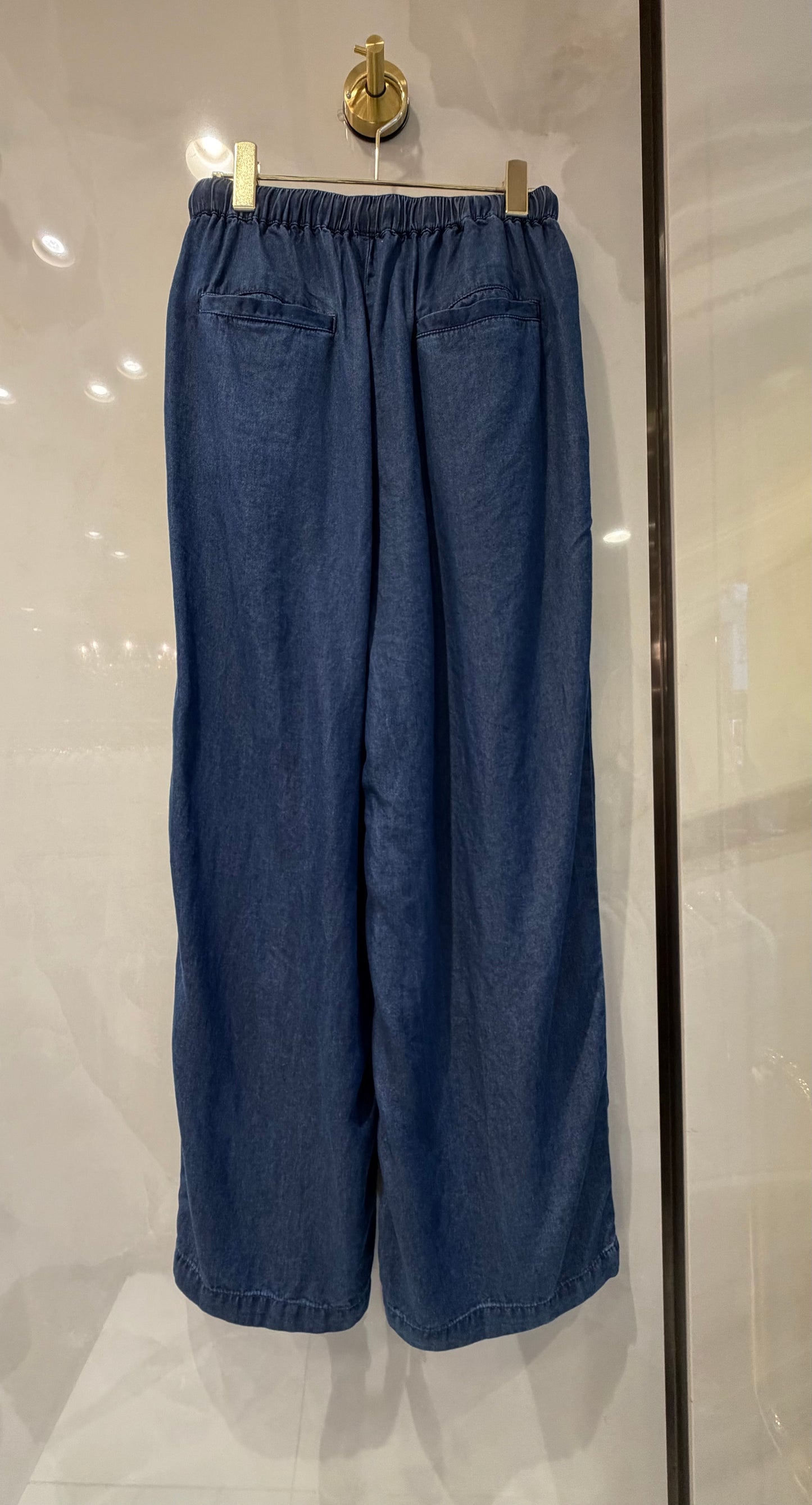 ［Dignite C ollier］デニム風タックパンツ