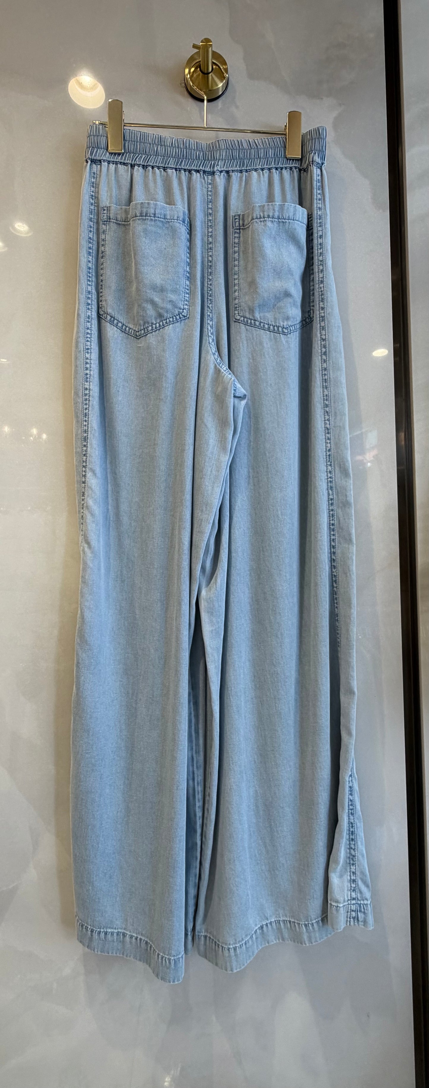 ［BLVE FRONCE］テロテロデニム風パンツ