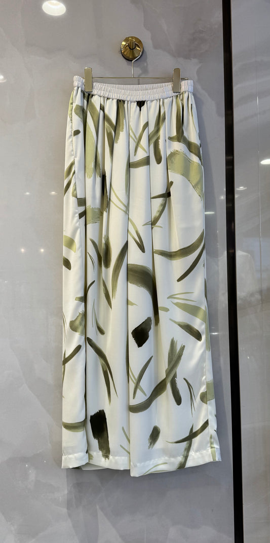 サテンプリントパンツ