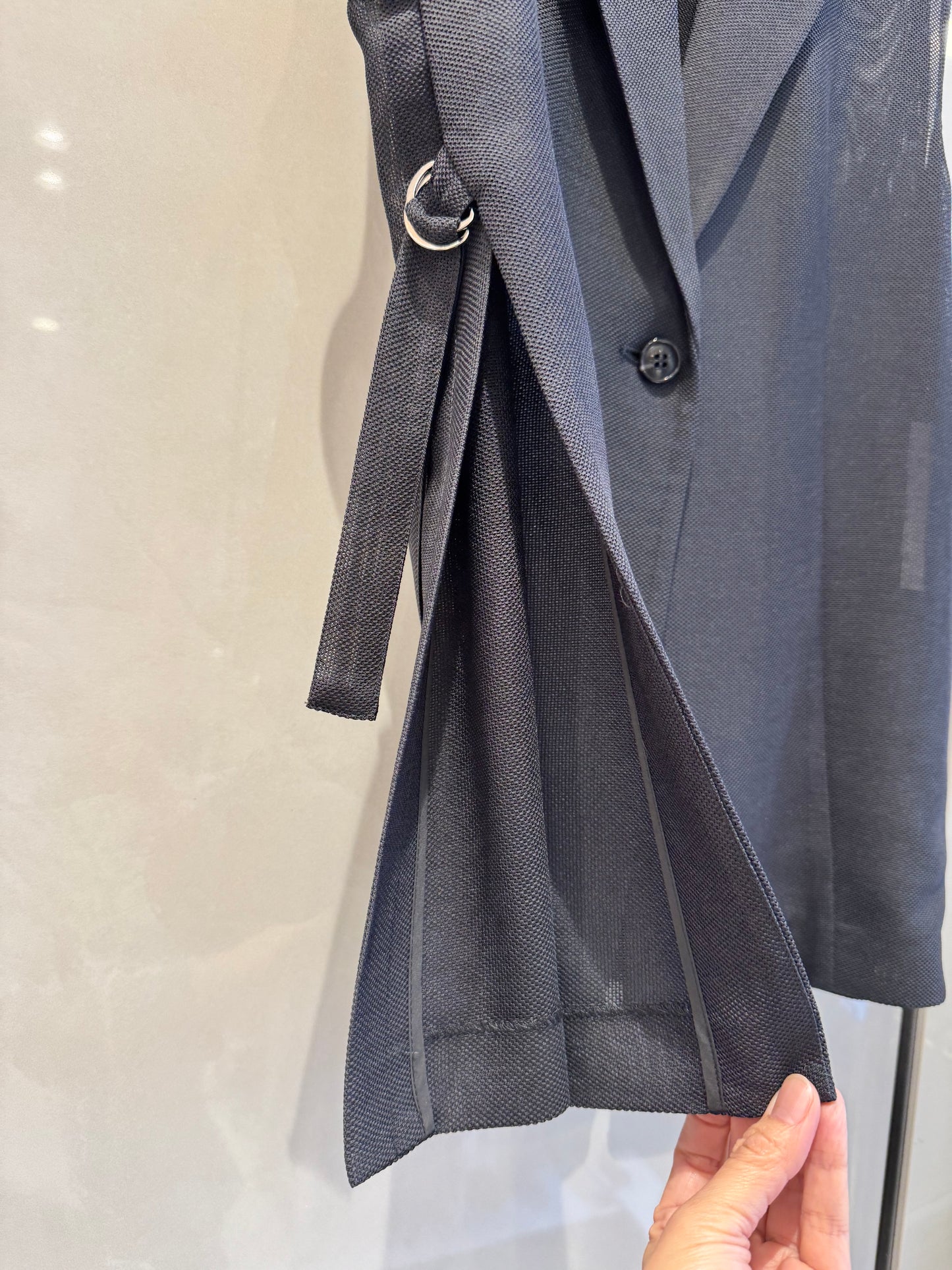 ［Dignite collier ］メッシュベスト