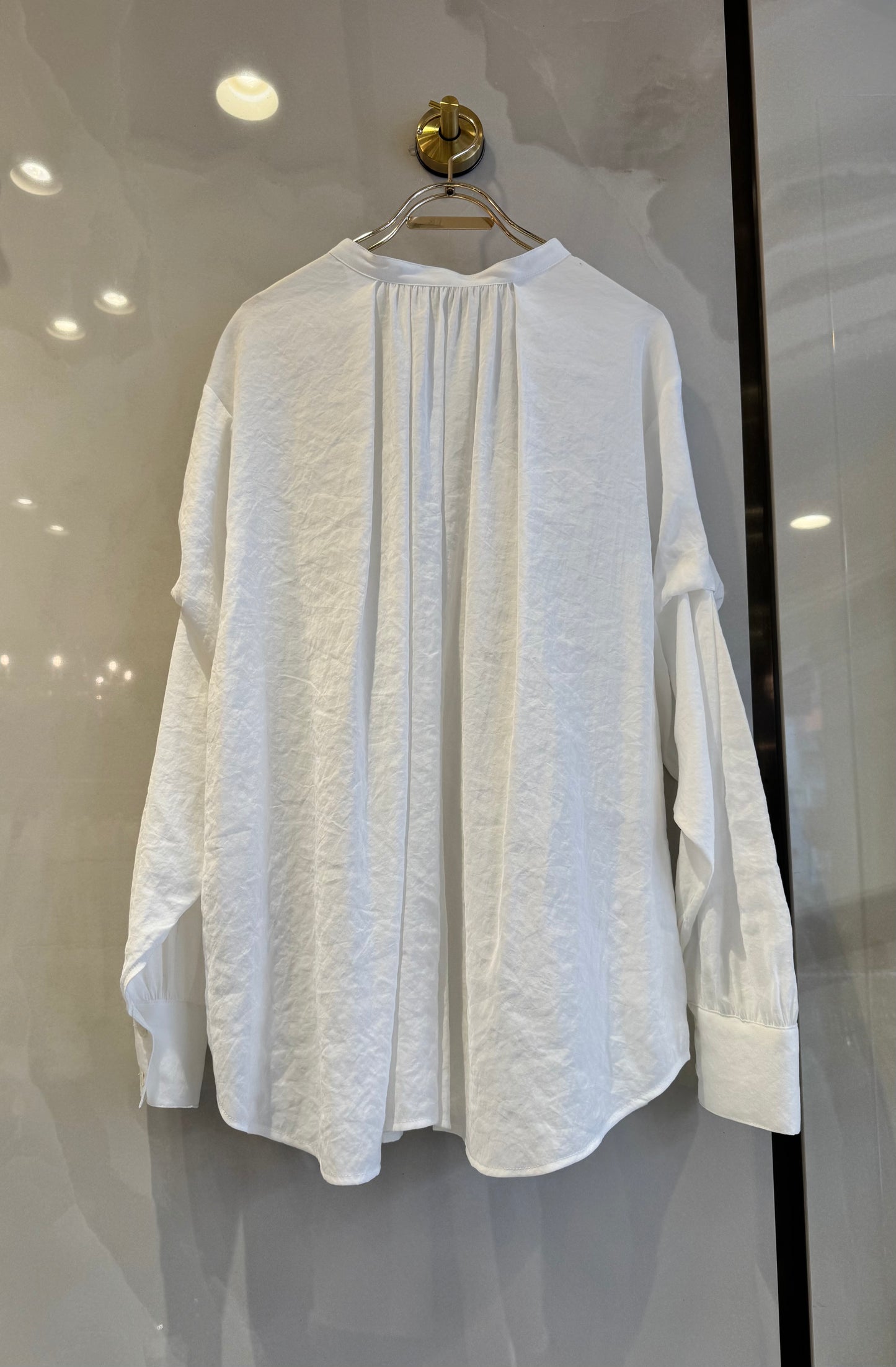 ボリュームスリーブシャツ