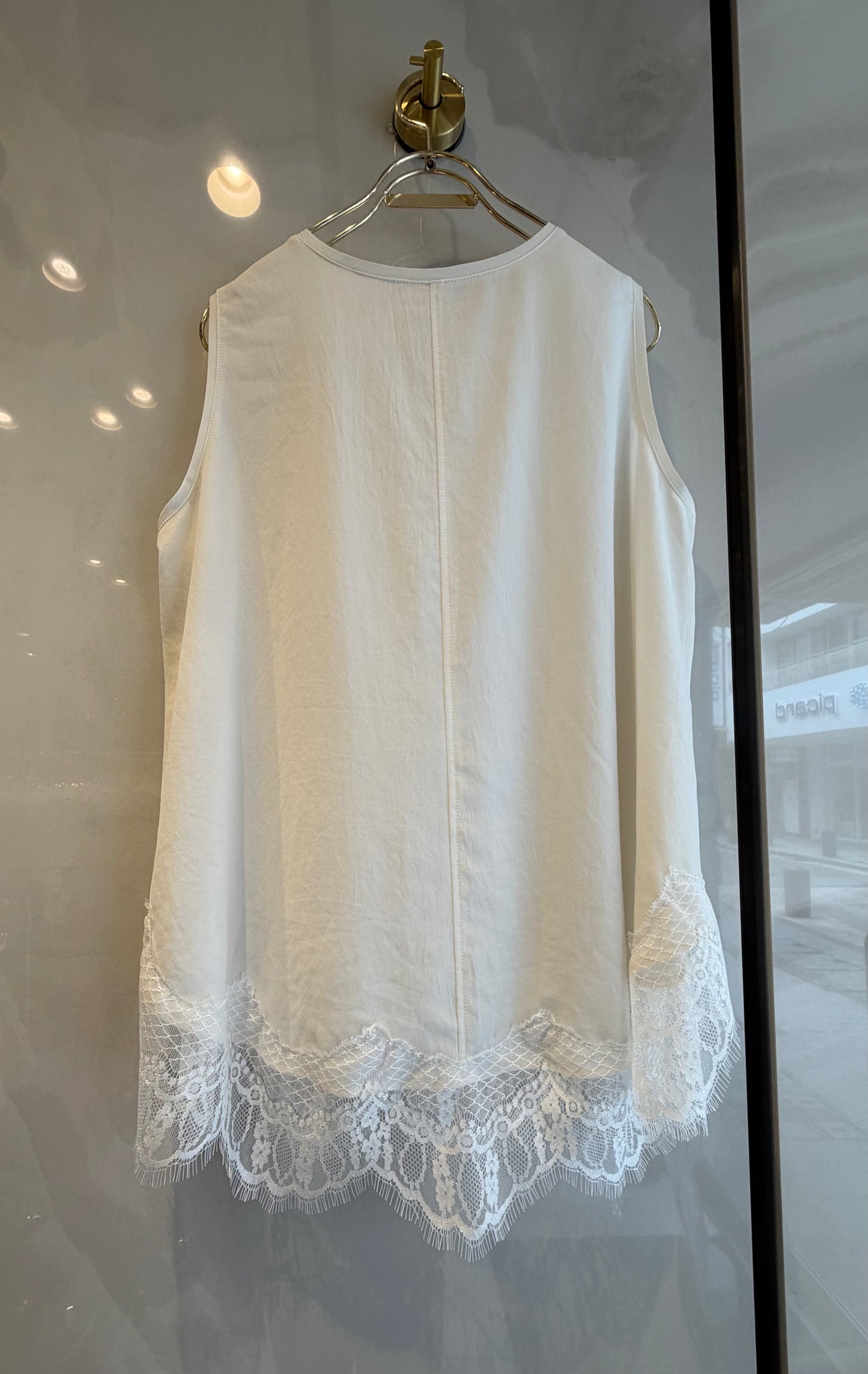 ［HAHA datte］レース付きノースリーブ