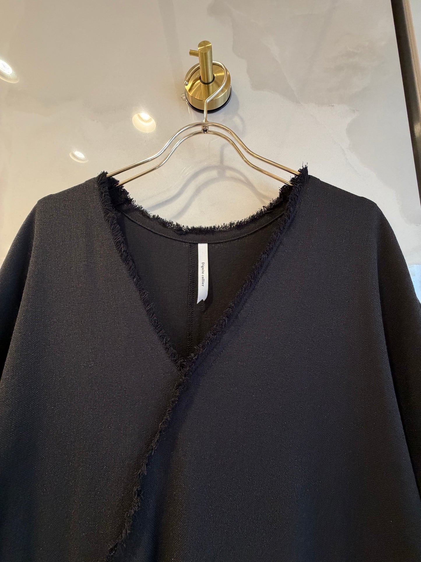 ［Dignite Collier］フリンジVプルオーバーワンピース