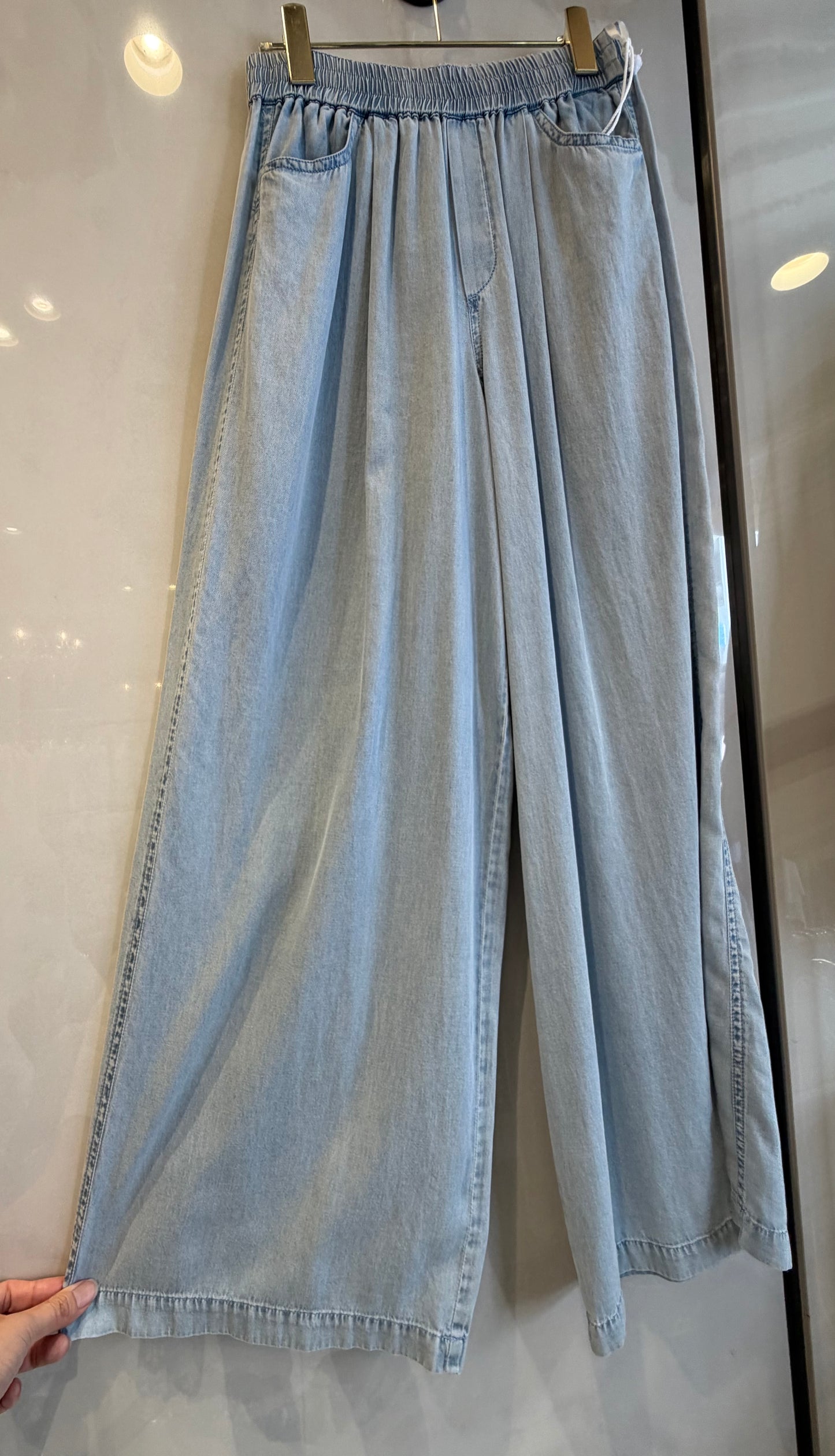 ［BLVE FRONCE］テロテロデニム風パンツ