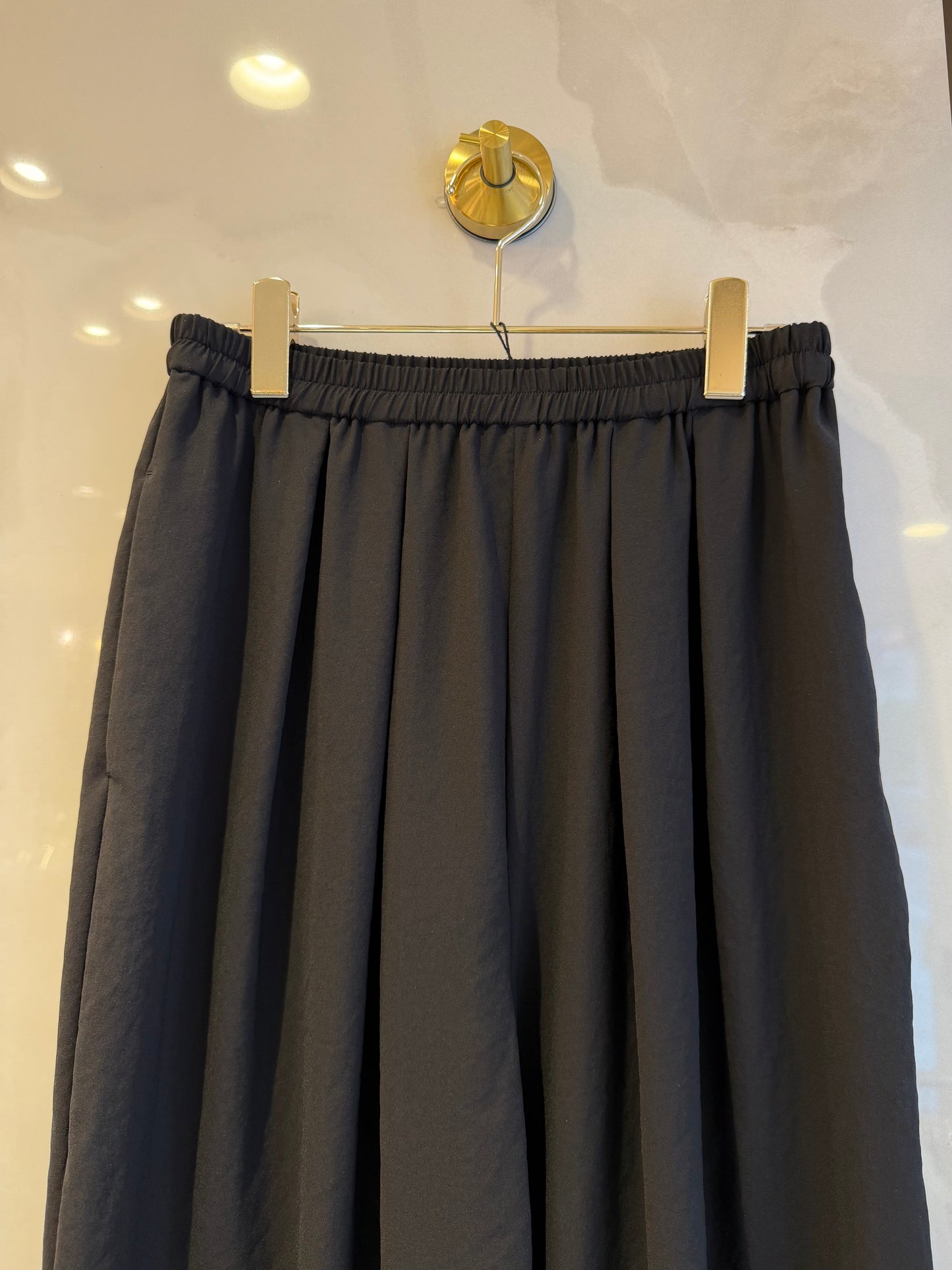 ［ご予約受付］レース付きワイドパンツ