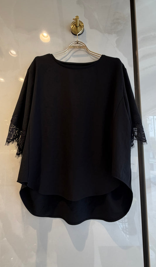 ［HAHA datte］レース付きTシャツ