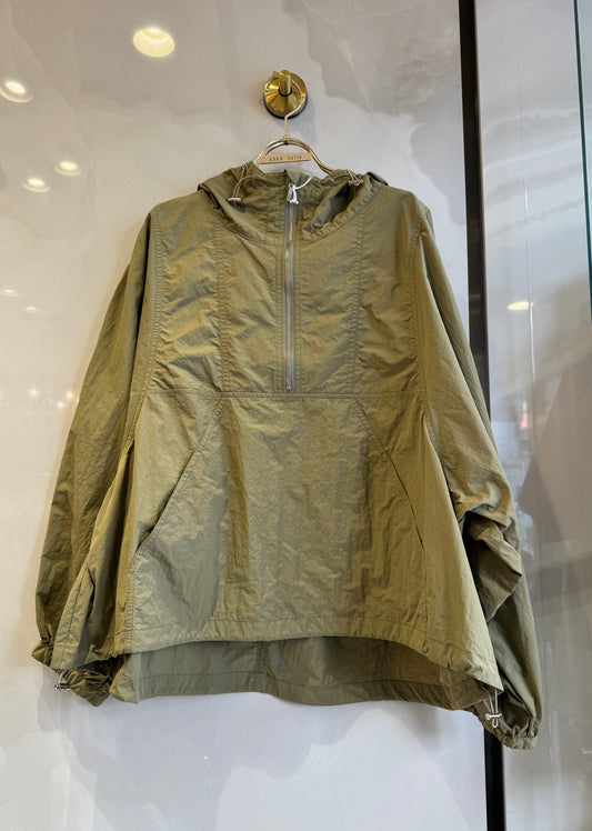 プルオーバージャケット