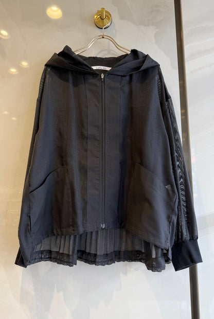 ［Lallia Mu］バックプリーツメッシュフードブルゾン