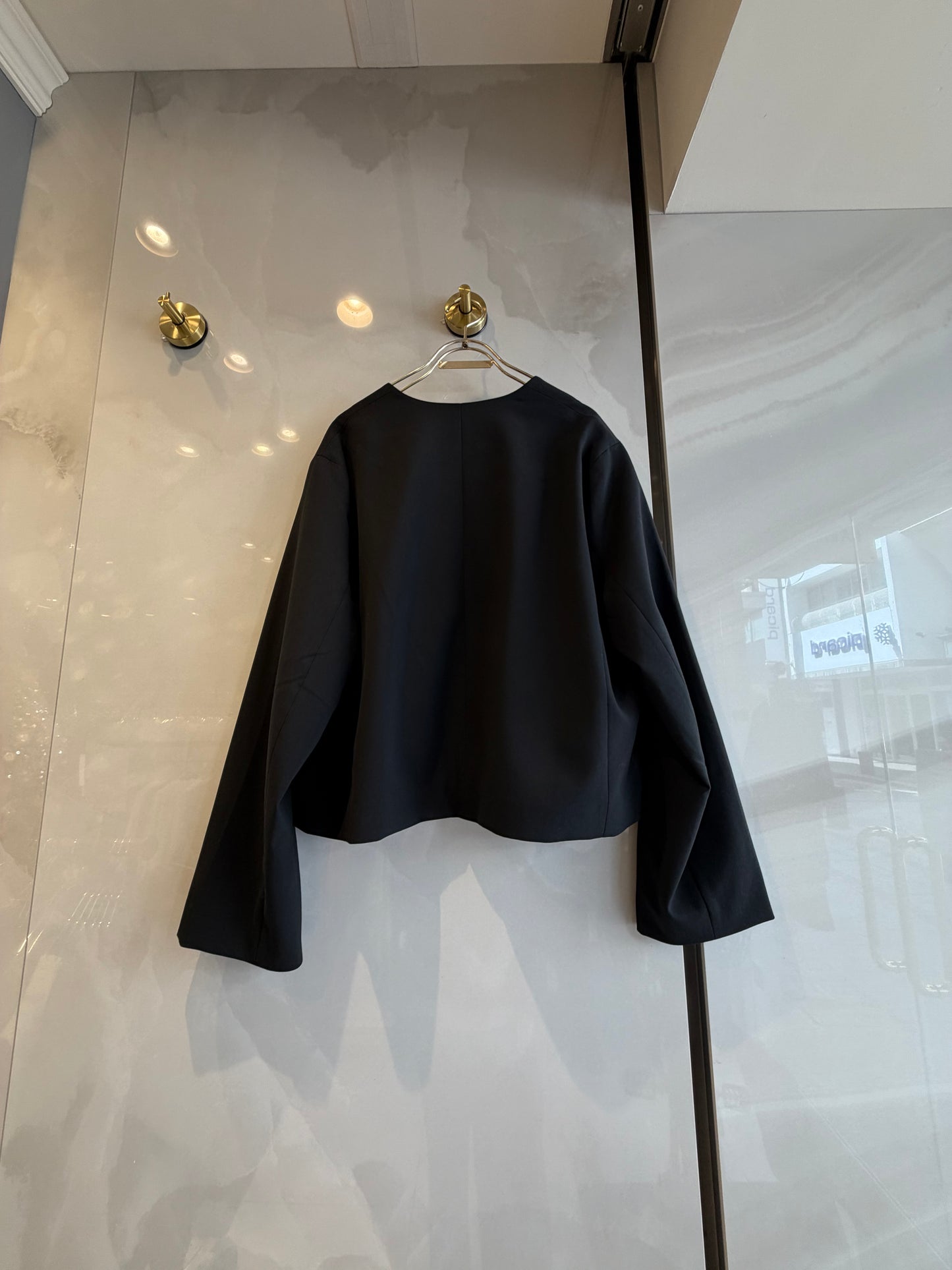 ノーカラーショートジャケット