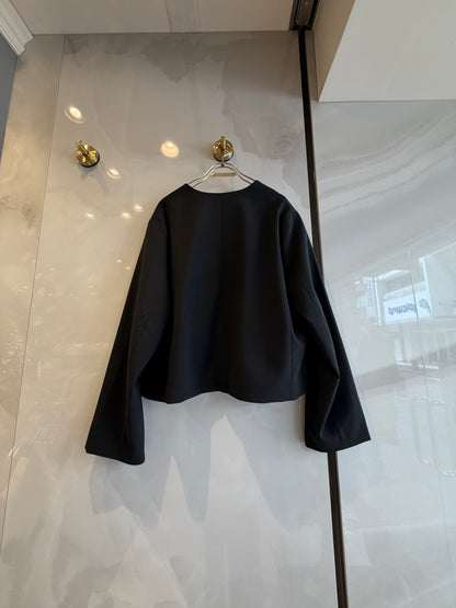ノーカラーショートジャケット