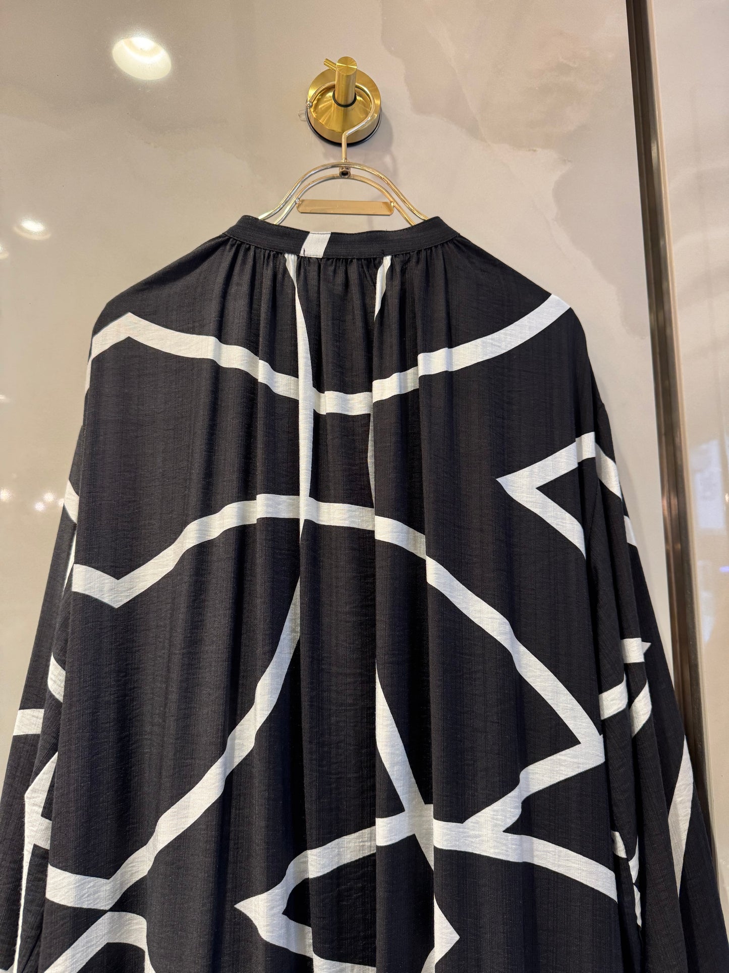 シャツワンピース