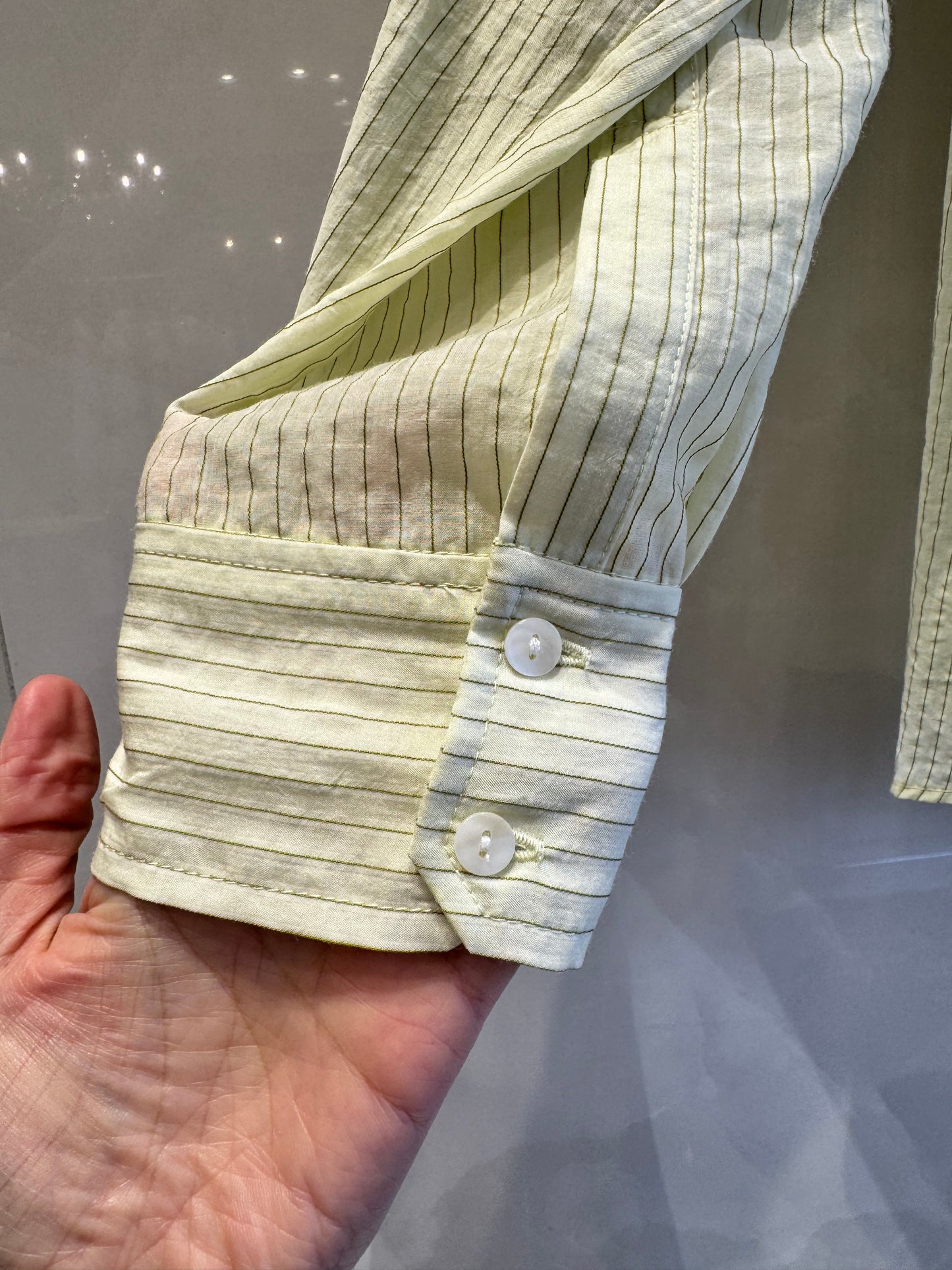 ストライプロングシャツ