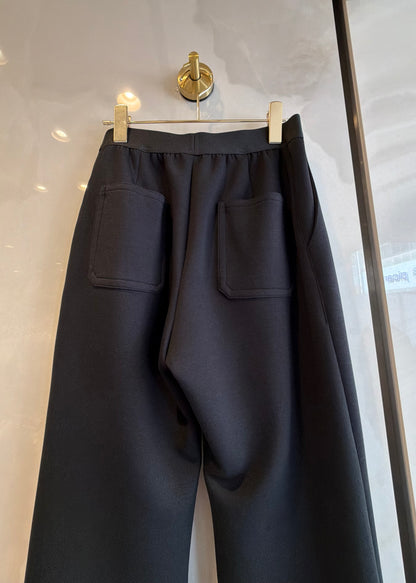 ［Lallia Mu］ピンタックフレアパンツ