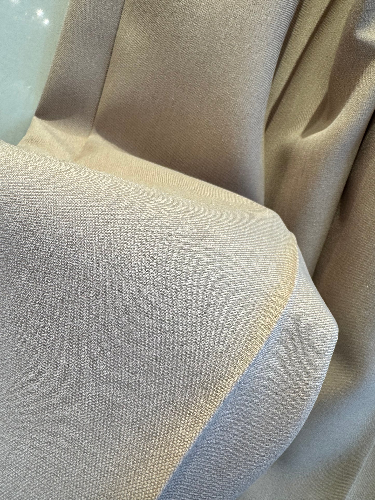 ベルト付きパンツ