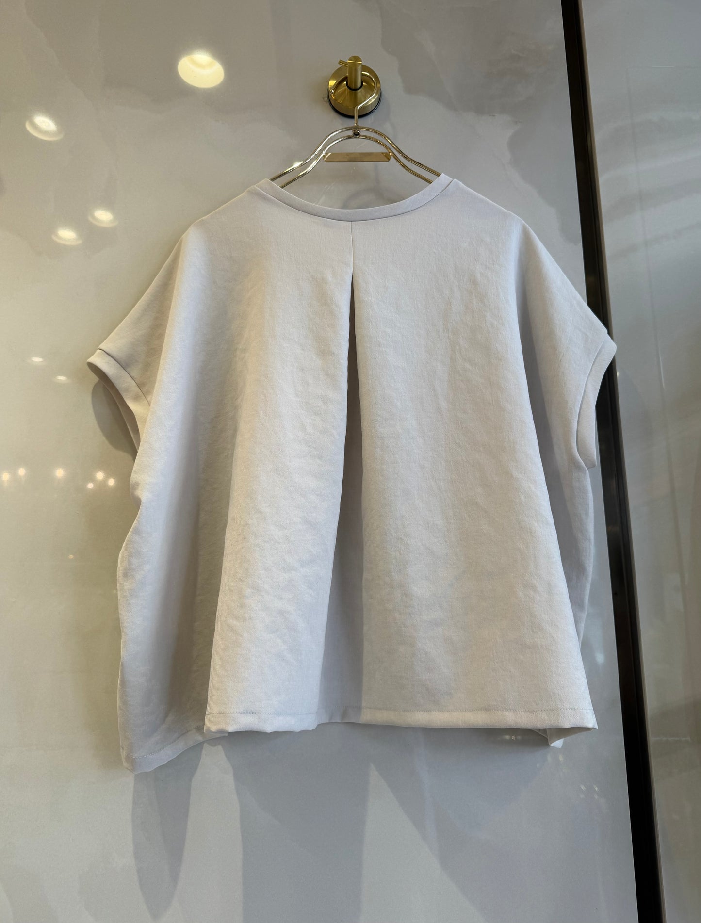 ［Dignite Coller］短丈バックタック　ロゴTシャツ