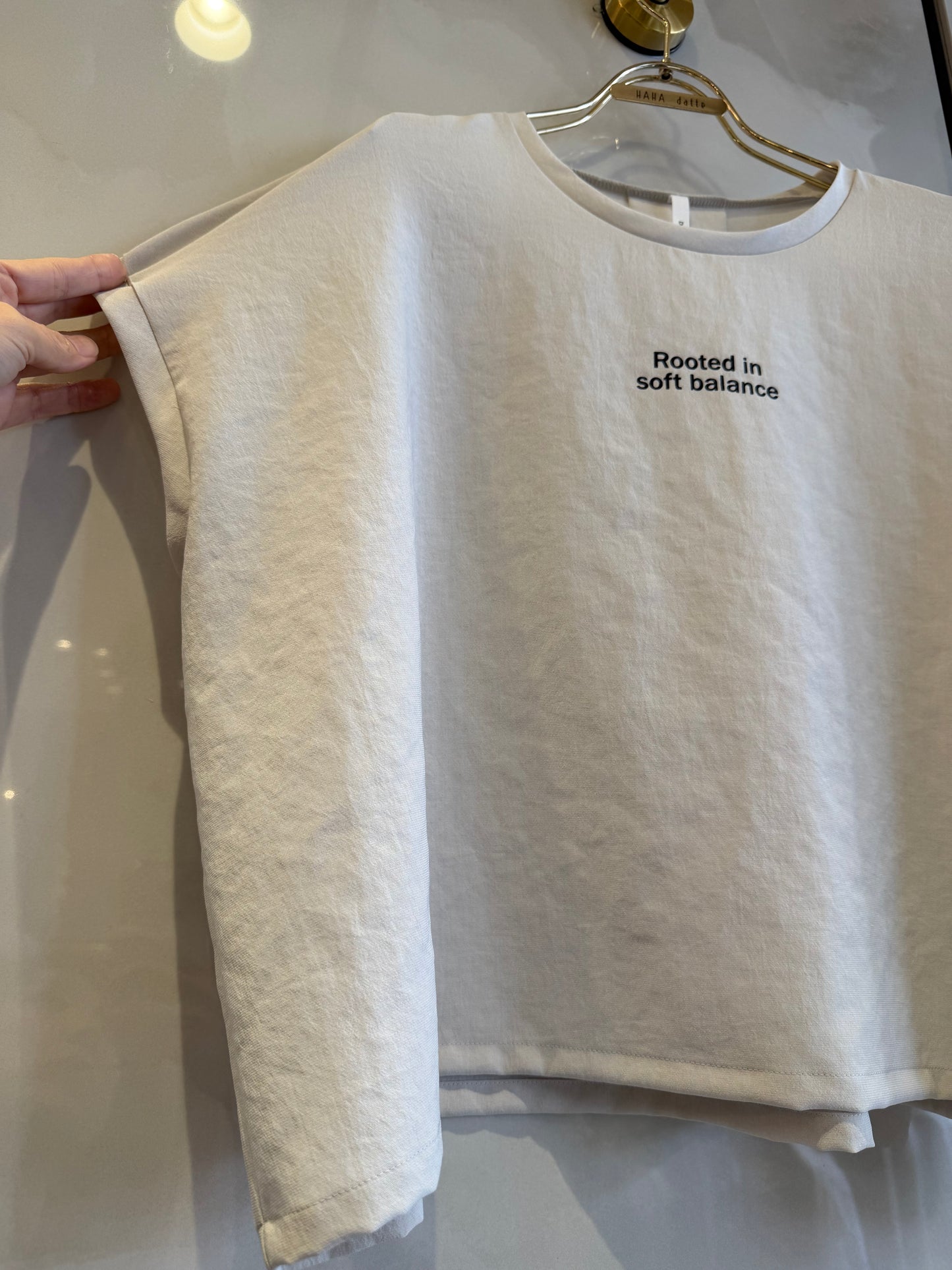 ［Dignite Coller］短丈バックタック　ロゴTシャツ