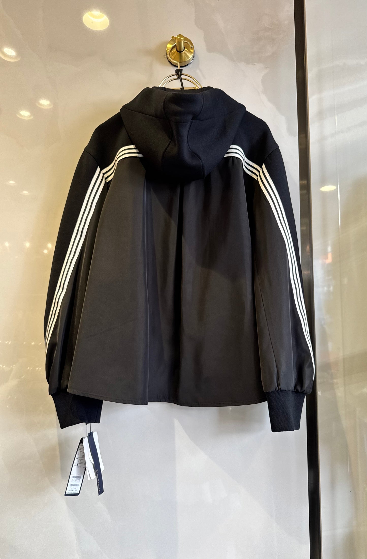 ［BLUE FRONCE］バックラインデザインパーカー　（セットアップ可能）