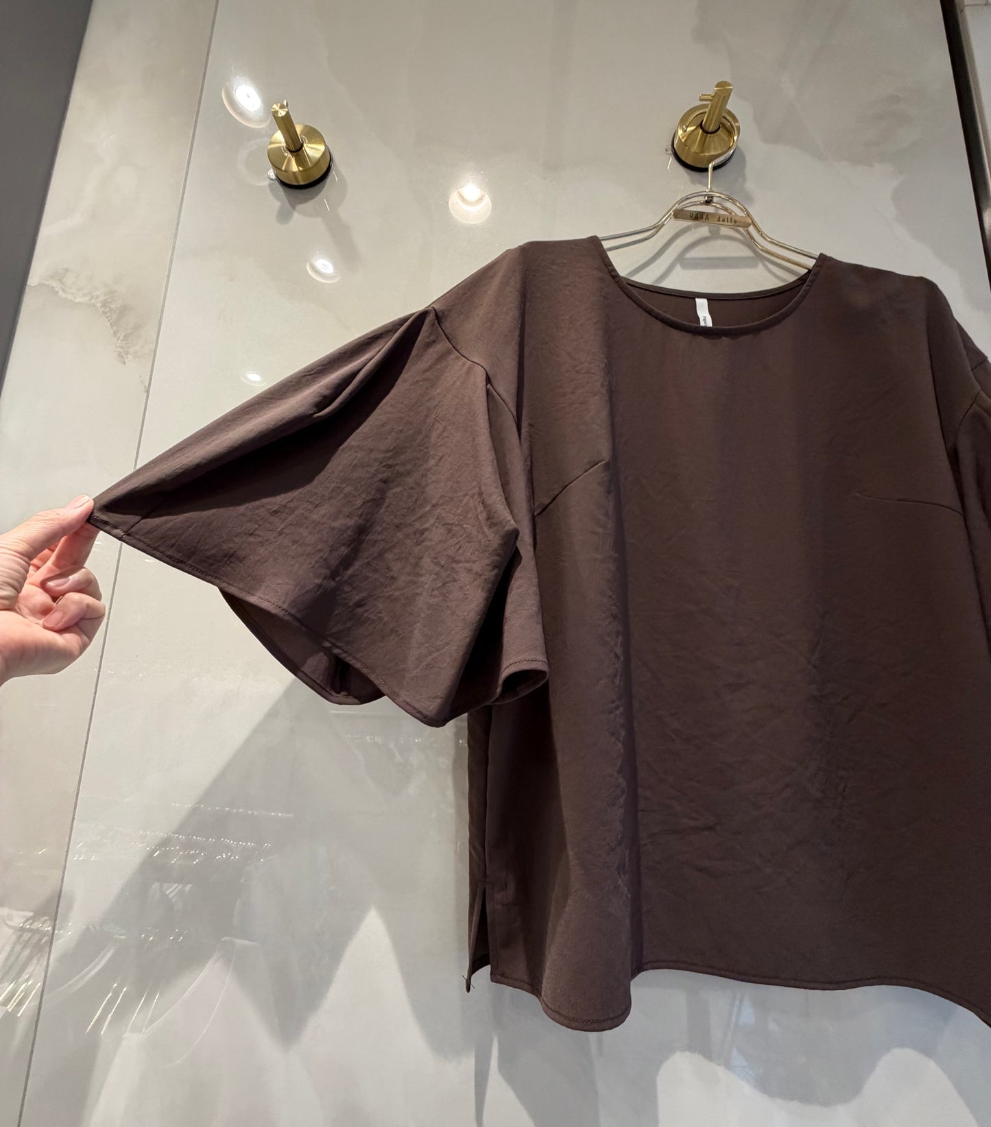 ［Dignite collier］フレアスリーブTシャツブラウス