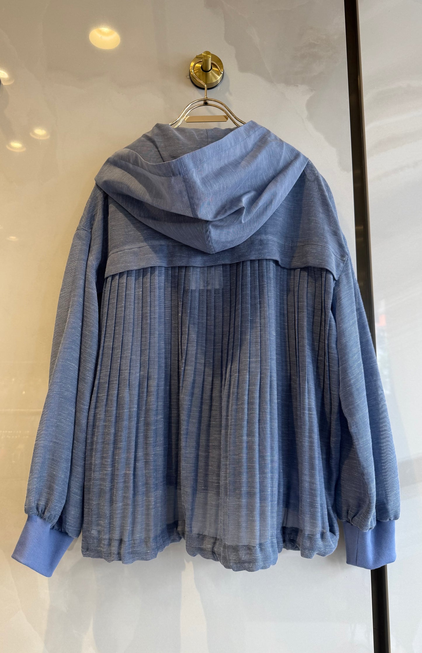 ［Lallia Mu］バックプリーツメッシュフードブルゾン